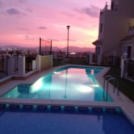 Aguilas Paraiso Buitenkant foto